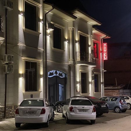 Grand Caravan Tashkent Bagian luar foto